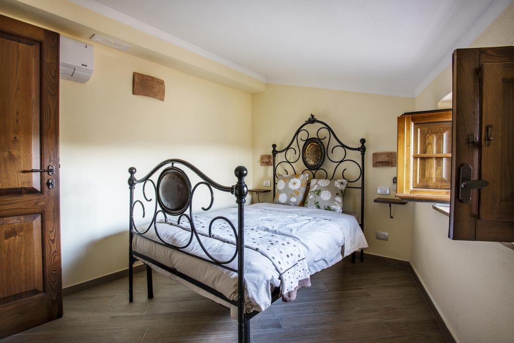 Bed and Breakfast Antico Borgo Seggiano Pokój zdjęcie